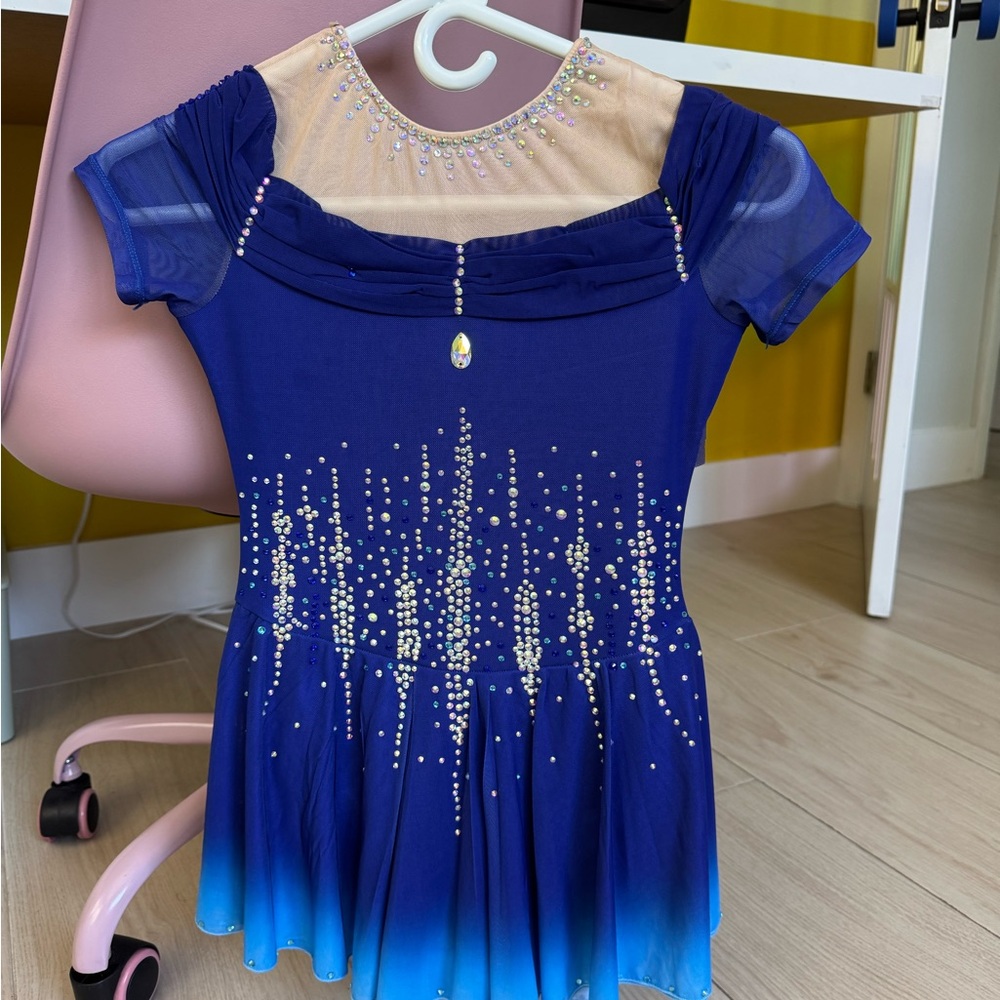 Dance costume